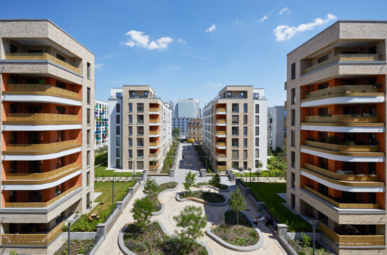 Planungsbild der Wings Gebäude mit Gartenanlage in der Mitte