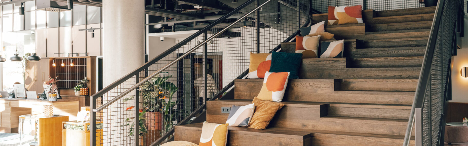 Treppenaufgang mit Sitzmöglichkeiten